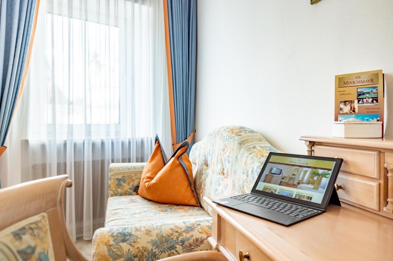 Hotel-Restaurant Minichmayr シュタイアー エクステリア 写真
