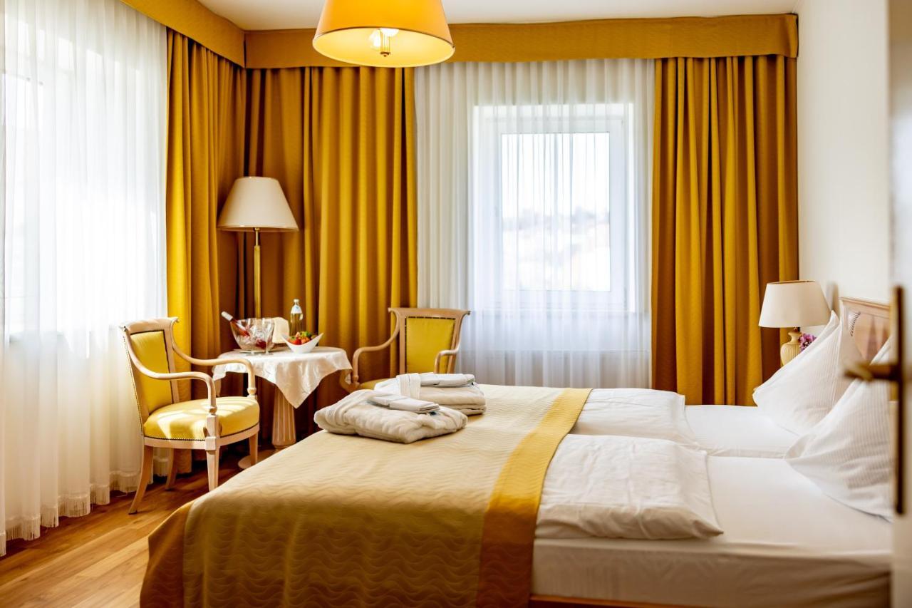 Hotel-Restaurant Minichmayr シュタイアー エクステリア 写真