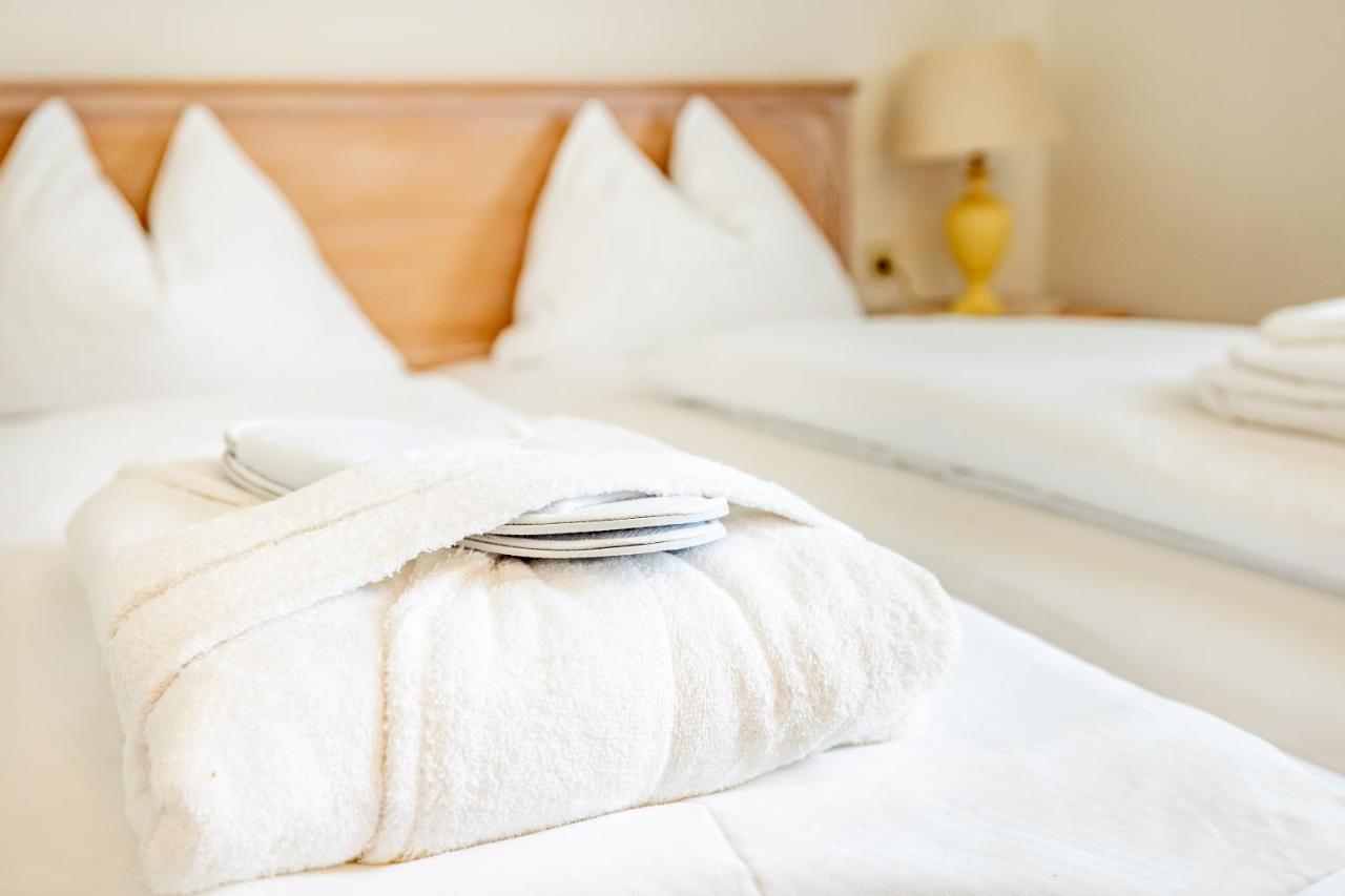 Hotel-Restaurant Minichmayr シュタイアー エクステリア 写真