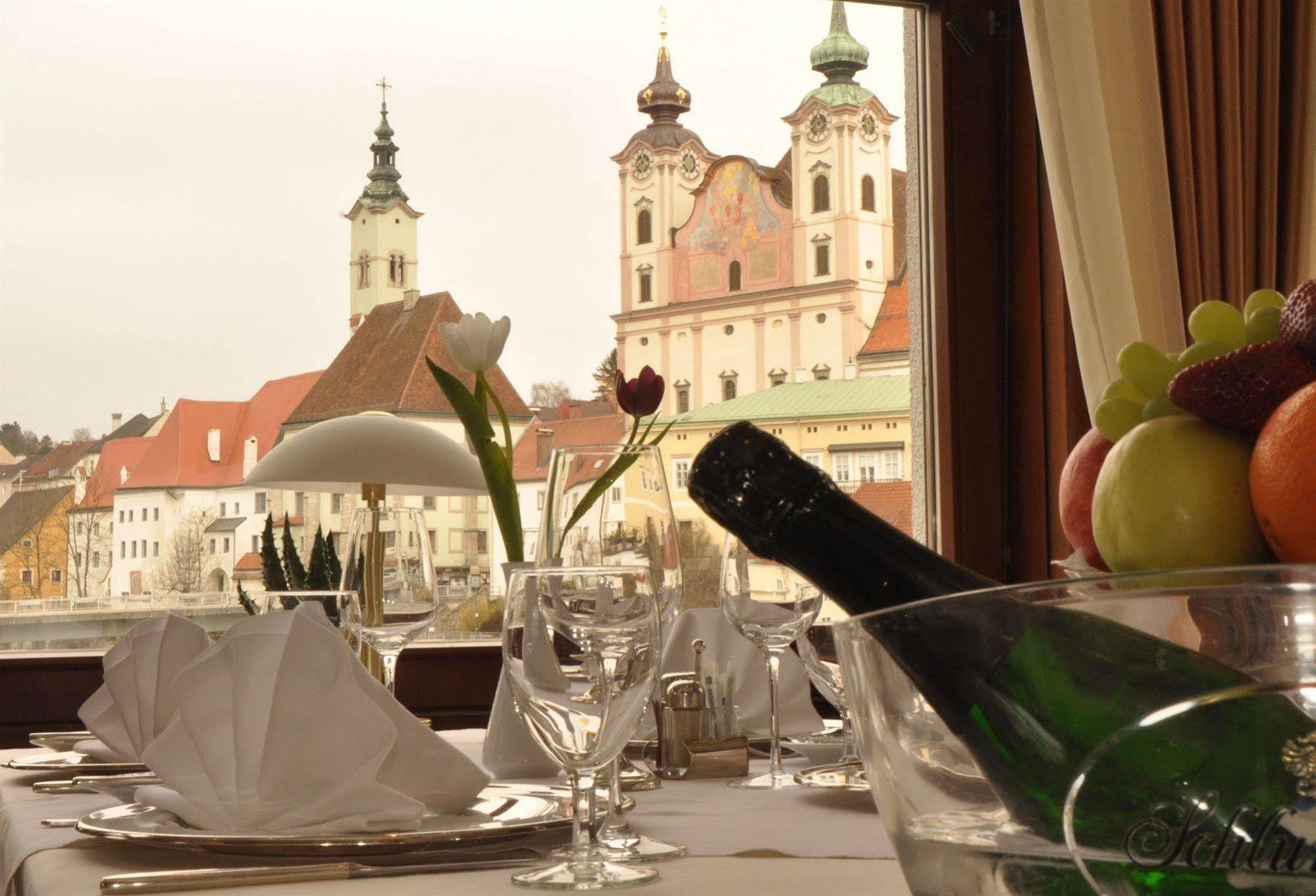 Hotel-Restaurant Minichmayr シュタイアー エクステリア 写真