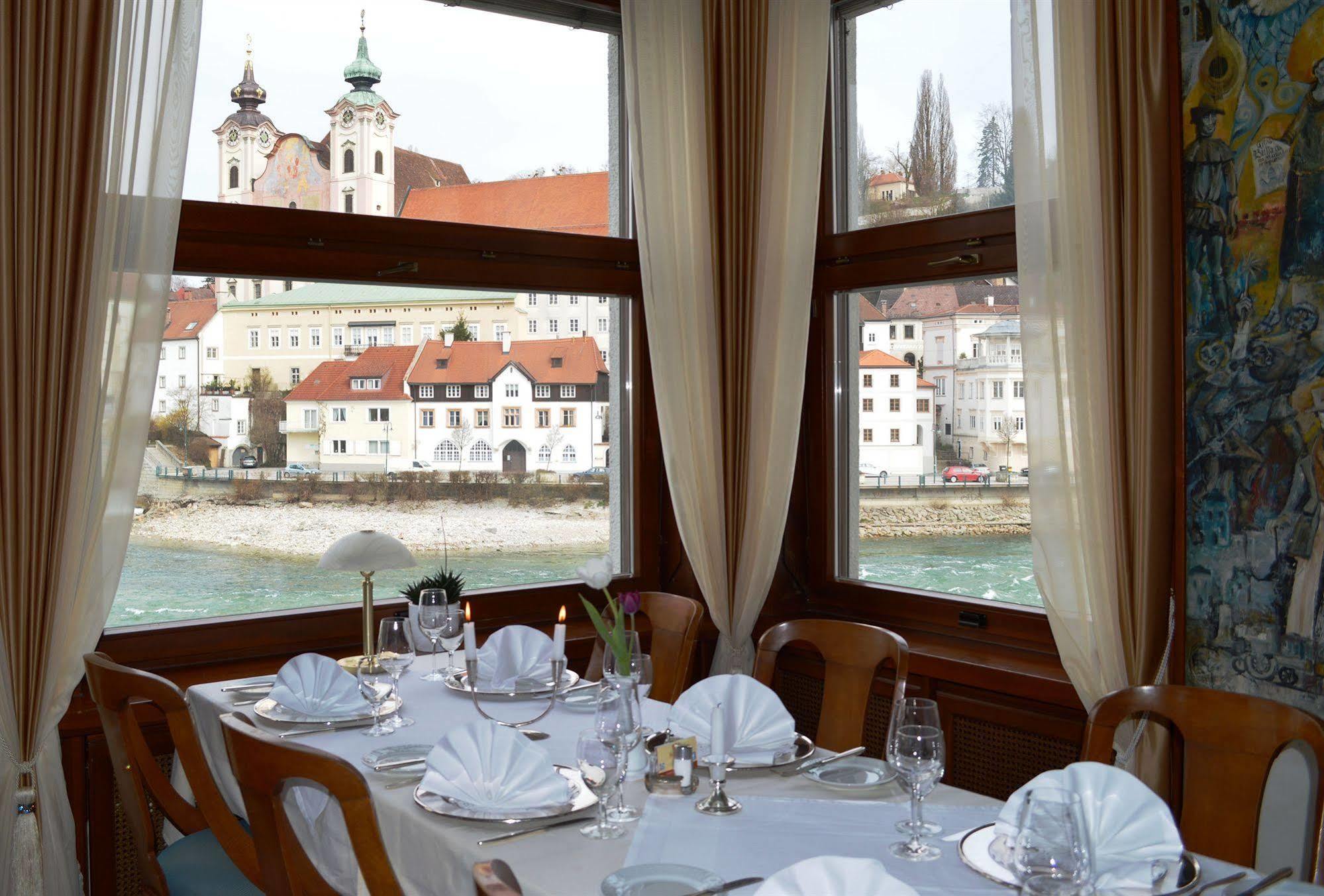 Hotel-Restaurant Minichmayr シュタイアー エクステリア 写真