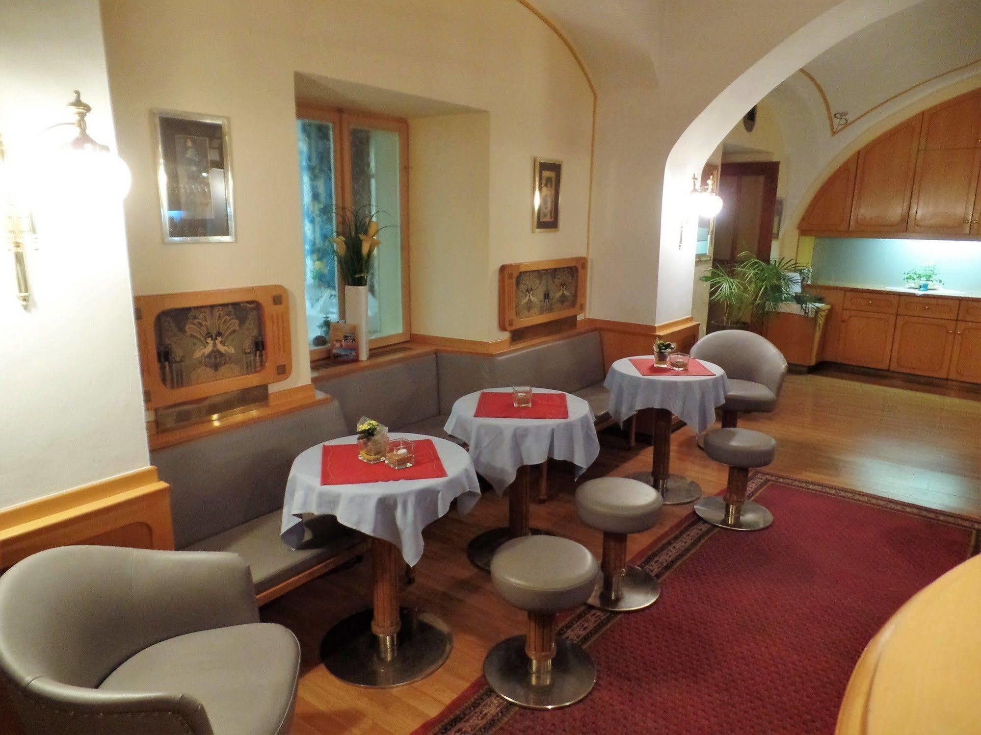 Hotel-Restaurant Minichmayr シュタイアー エクステリア 写真